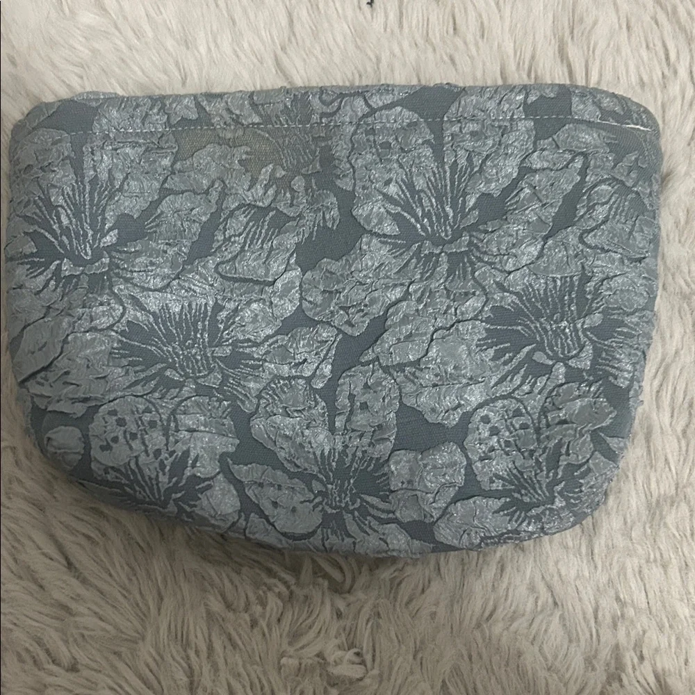A Gogo Original Gray Floral Pouch - Picture 2 of 3